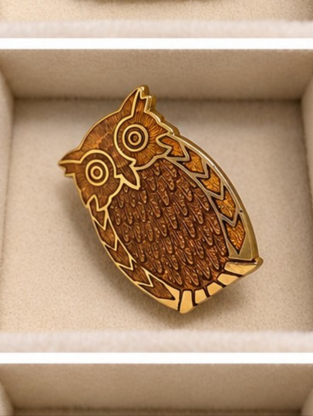 Gold-toned Owl Pin - Small